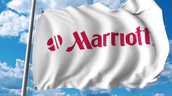 A white flag with red "Marriott" lettering